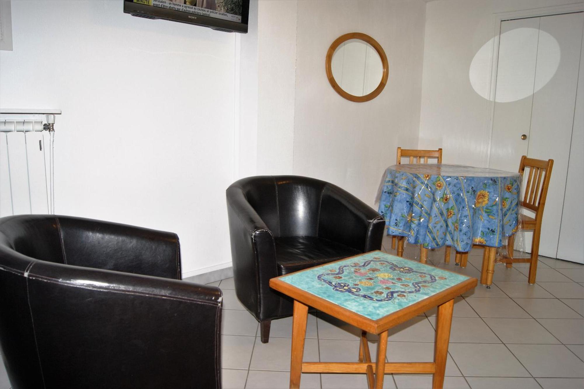 Apartment 150 M De La