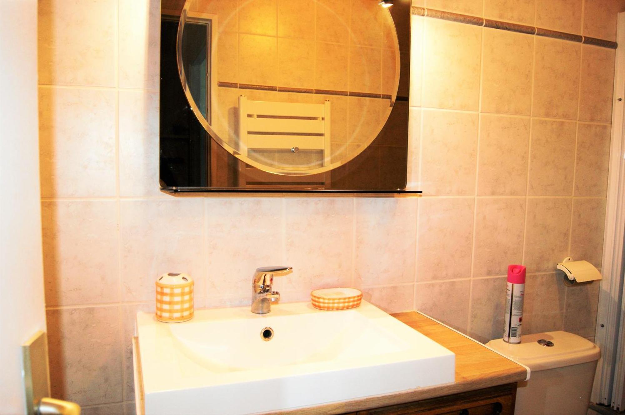 Apartment 150 M De La *